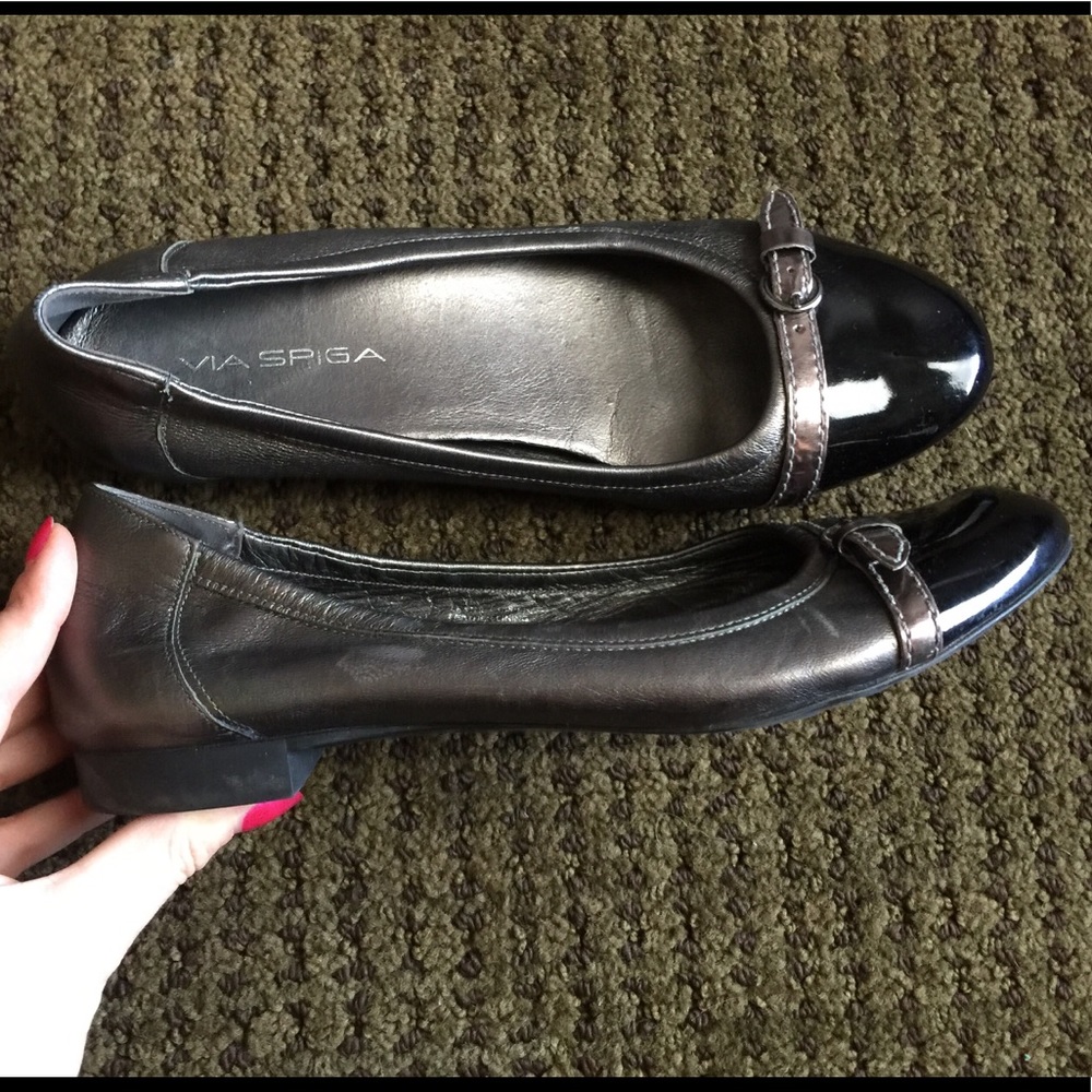 VIA SPIGA silver black genuine leather flats